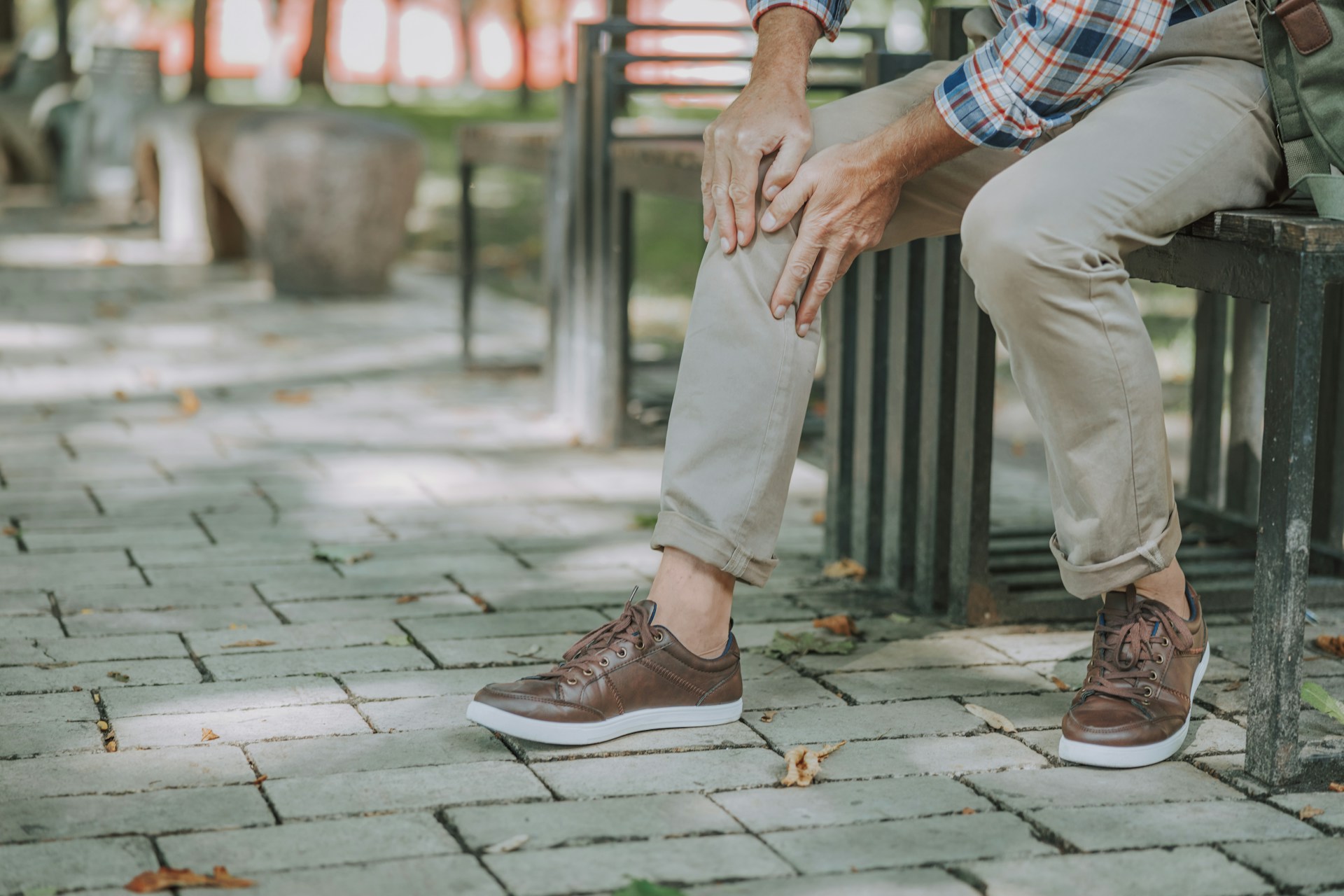 hip and knee pain